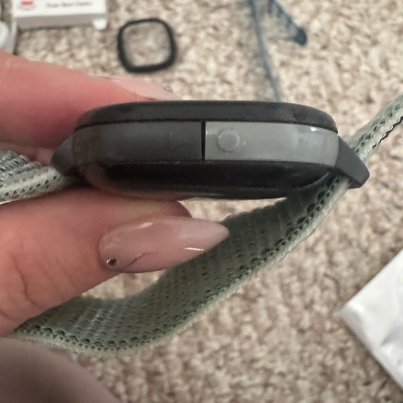 Fitbit Google Ace LTE kids smartwatch - Picture 4 of 6